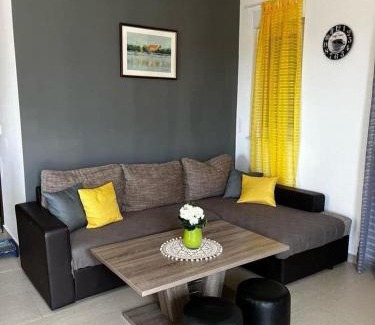 Simuni Apartment | Oakley