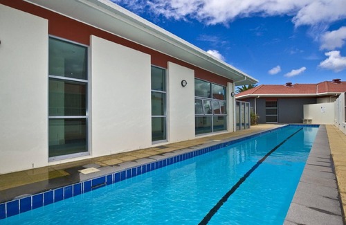 Salamander Bay Apartment | Oaks Pacific Blue, 516/265 Sandy Point Road- private pool, aircon, WIFI