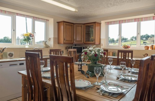 Cardigan Cottage | Oaktree Cottage, Cardigan