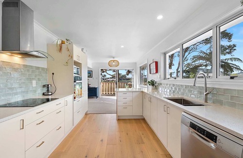 Oakura House | Oakura Oasis: Coastal Retreat with Spa