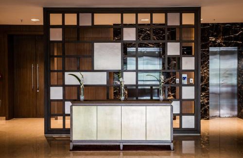 Nanakram Guda Hotel | Oakwood Residence Kapil Hyderabad