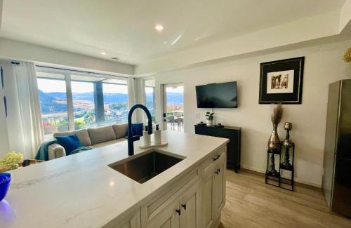 Black Mountain Apartment | Oasis at Black Mountain Golf Course