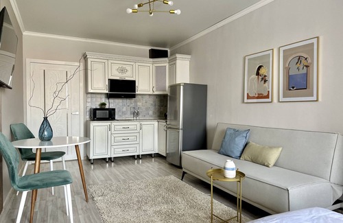 Almaty Apartment | "Oasis" cozy studio with mountain view, WiFi and AC in Almaty