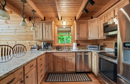 Rockbridge Cabin | Oasis Glen Cabin | Private Pool | Hocking Hills