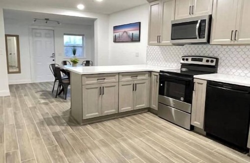 Port Orange House | Oasis House 3Bed+2Ba+Pool+Garage. Bikes welcome!nn