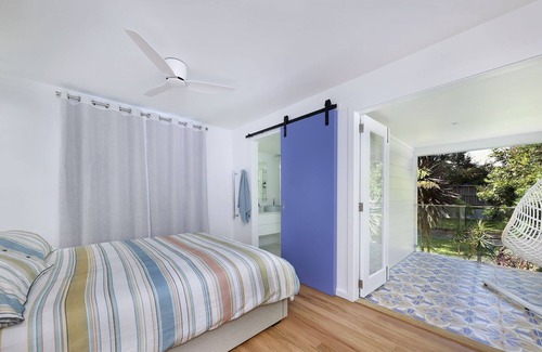 Sydney House | Oasis in Nature, close to beach, national park, perfect for family & groups
