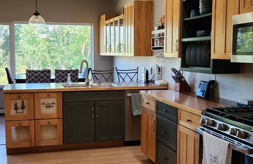 Florence House | Oasis in the Beautiful Bitterrot Valley!