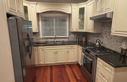 Eagle Rock Apartment | Occidental college