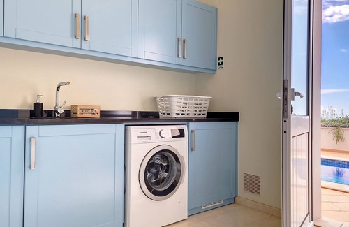 Sao Goncalo House | Ocean 59 by LovelyStay