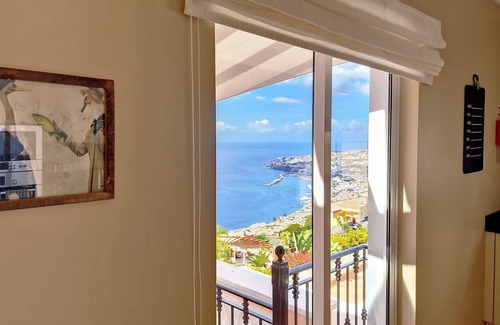 Sao Goncalo House | Ocean 59 by LovelyStay