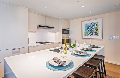 Ala Moana Condo | Ocean and Park Views at the Luxury Park Lane Condo w/Spectacular Amenities