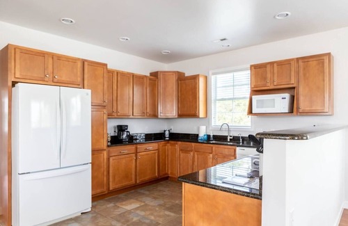 Wilmington Beach House | Ocean Breeze at CB - 0.2miles to the Beach!