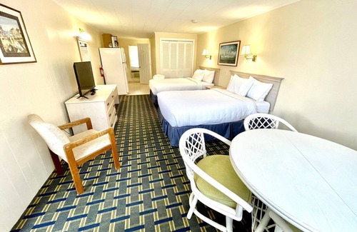 South Yarmouth Hotel | Ocean Breeze Motel - Kitchenette