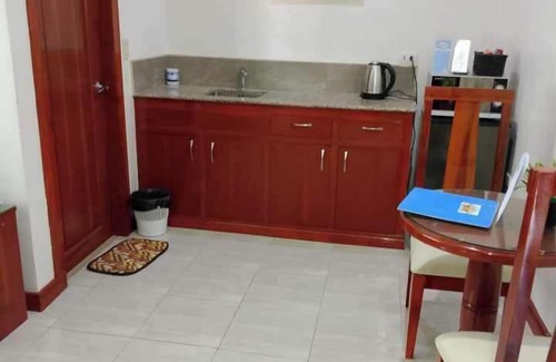 Toledo City Hotel | Ocean Breeze Resort
