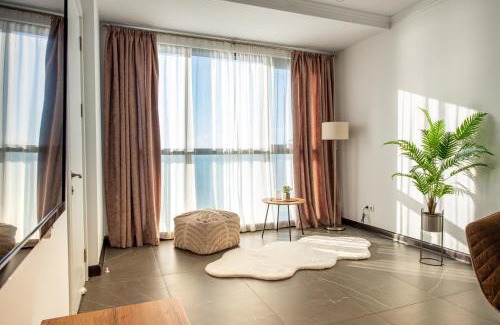 Old Boulevard Apartment | Ocean Breeze Retreat - Honeymoon Apartment with Sea View in Porta Batumi Tower