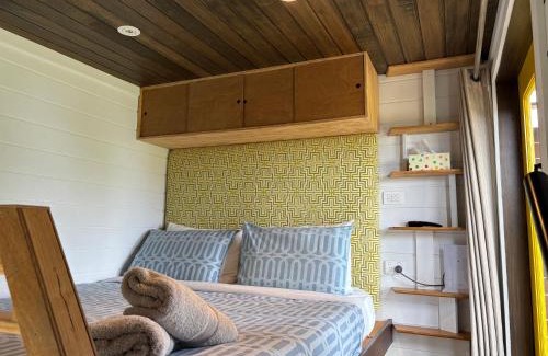 Mallacoota Apartment | Ocean Breeze Tiny House - Ocean and Lake View