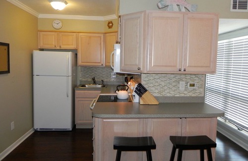 Duck Condo | Ocean Breeze - Two Minute Walk to the Beach, One if You Run!