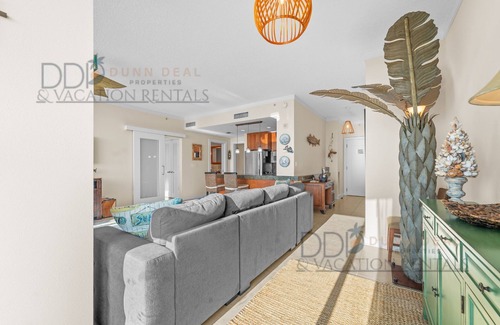 Biloxi Condo | Ocean Club #403 Enjoy panoramic views of the Gulf!