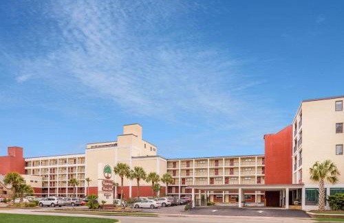 Cherry Grove Beach Hotel | Ocean Club Resort Myrtle Beach a Ramada by Wyndham