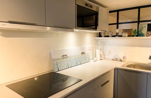 Guethary Apartment | Ocean-facing duplex with terrace