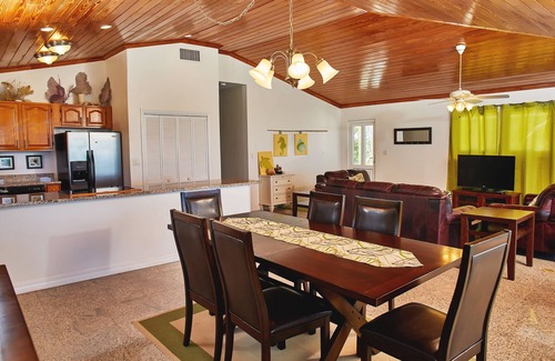 West End House | Ocean Front 3 Bedroom Villa in West Grand Bahama Island