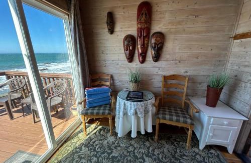 Smith River House | Ocean Front Cabin 11 W Jacuzzi & Superb Views