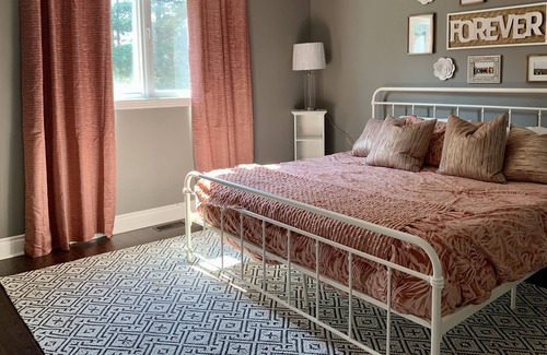 Bayview Cottage | Ocean Front Cottage With Access To Small Beach, Minutes To Cavendish