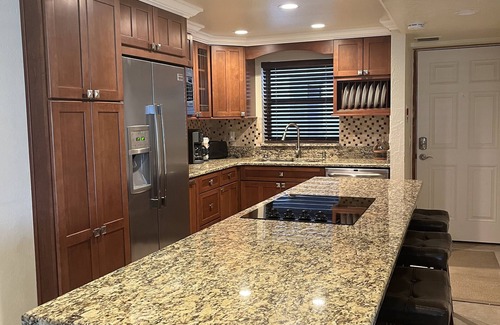 Daytona Beach Shores Condo | Ocean Front Daytona Beach Shores Condo with heated pool and open beach access!