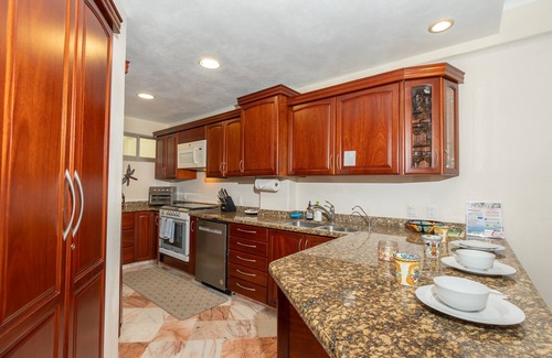 Flamingos Apartment | Ocean Front Penthouse, Pool, Sleeps 6 people