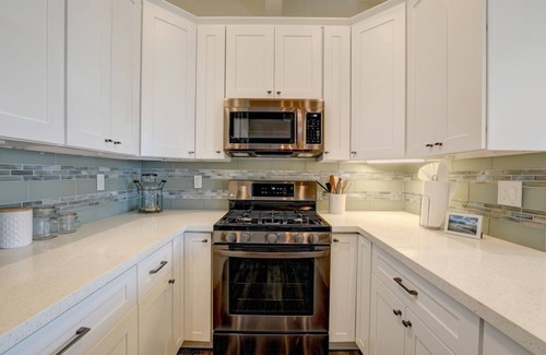 Morro Bay Condo | Ocean front, rock view: Salty Sister 3Bdrm with outdoor patios to gather