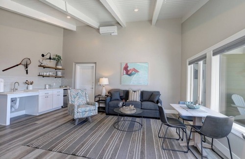 Morro Bay Condo | Ocean front, rock view: Salty Sister 3Bdrm with outdoor patios to gather