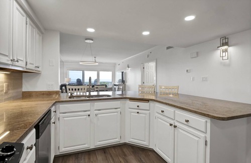 Shell Island Condo | Ocean Front/Beach Front Wrightsville Beach, NC - Newly Renovated 3 BR/3 BA