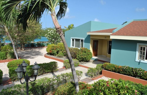 Pos Chiquito Villa | Ocean Front Villa at Spanish Lagoon