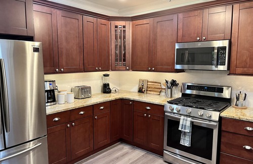 Ocean Grove House | Ocean Grove! 2 blocks beach & 2 blocks to Main Street