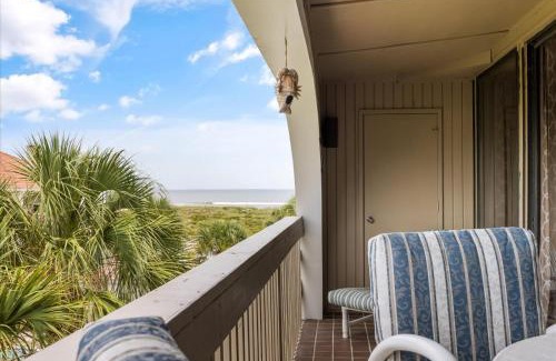 Butler Beach House | Ocean Hibiscus - Oceanfront Resort