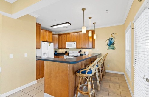 Ocean Isle Beach Condo | Ocean Isle Beach Condo: Beach, Pool & Pet-Friendly