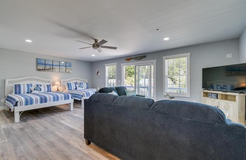 Ocean Isle Beach Apartment | Ocean Isle Beach Vacation Rental about 1 Mi to Pier!