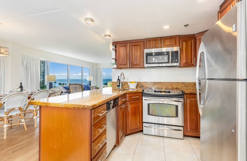 Waikiki Condo | Ocean-Lagoon & Fireworks Views at the Ilikai Hotel w/Spectacular Amenities
