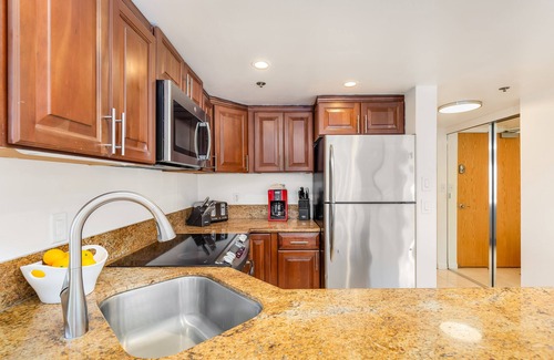 Waikiki Condo | Ocean-Lagoon & Fireworks Views at the Ilikai Hotel w/Spectacular Amenities