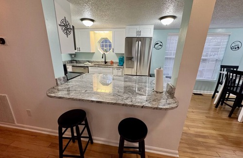 Surfside Beach Cottage | Ocean Lakes, Golf Cart, Pet Friendly 1648