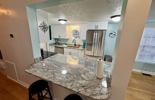 Surfside Beach Cottage | Ocean Lakes, Golf Cart, Pet Friendly 1648