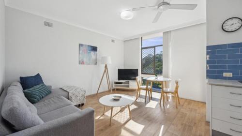 Coffs Harbour House | Ocean Parade 20 - Ocean Parade 20 - Resort access, BBQ, Surf Beach
