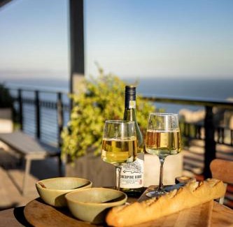 Hermanus City-Centre Apartment | Ocean Penthouse - Hermanus Waterfront Apartments