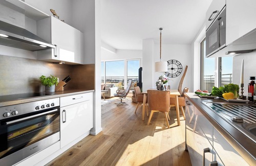 Olpenitz Apartment | "Ocean Queen" Baltic Sea vacation with 3 minutes walk to the beach, fireplace and sea view