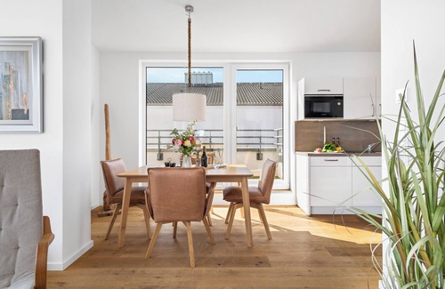 Olpenitz Apartment | "Ocean Queen" Baltic Sea vacation with 3 minutes walk to the beach, fireplace and sea view