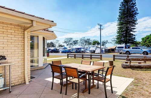 Brooms Head House | Ocean Road Oasis - Beach Front Location
