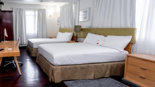 Castle Comfort Hotel | Ocean's Edge Lodge Restaurant & Bar