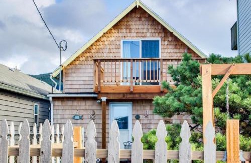 Rockaway Beach House | Ocean Shells Cottage