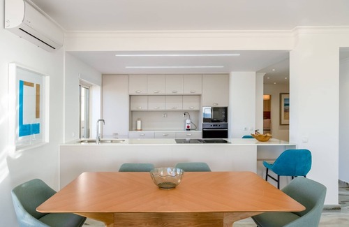 Armacao de Pera Apartment | Ocean View 2 BDR Flat With Balcony by LovelyStay