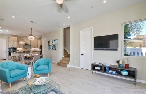 Imperial Beach House | Ocean view 3-Bedroom just steps from the sand